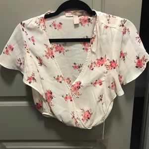 Forever 21 Floral crop top
